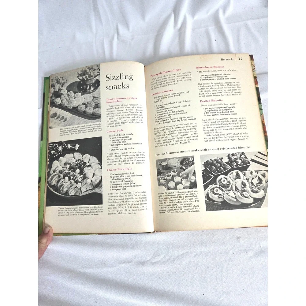 Vintage 1963 Better Homes & Gardens Snacks and Refreshments Cookbook Retro